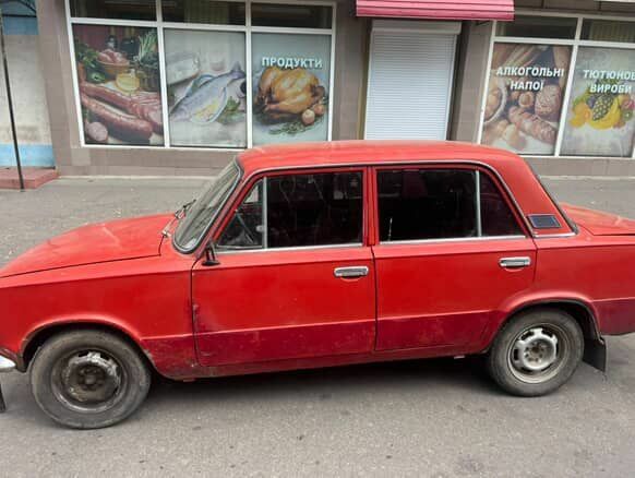 Красный ВАЗ 2101, объемом двигателя 0 л и пробегом 3 тыс. км за 300 $, фото 2 на Automoto.ua