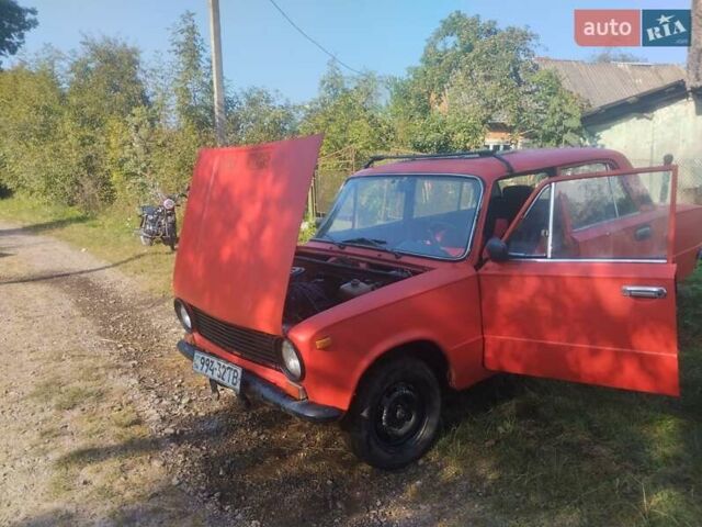 Красный ВАЗ 2101, объемом двигателя 1.3 л и пробегом 100 тыс. км за 450 $, фото 3 на Automoto.ua