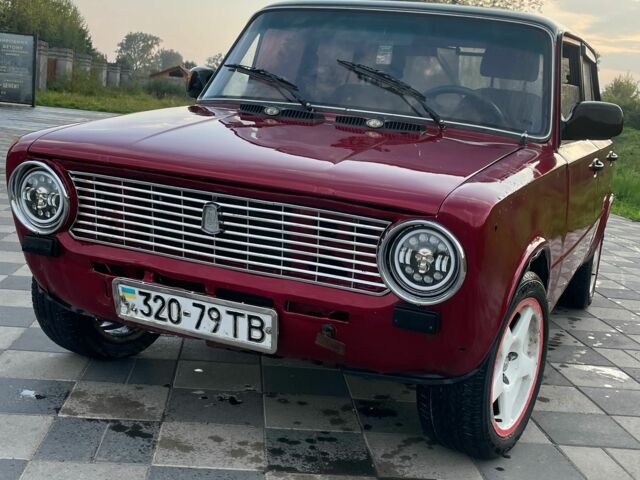 Красный ВАЗ 2101, объемом двигателя 1.5 л и пробегом 3 тыс. км за 1100 $, фото 5 на Automoto.ua