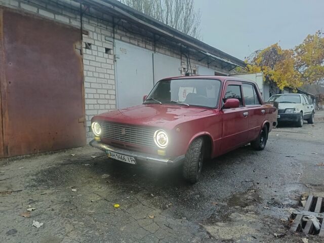 Красный ВАЗ 2101, объемом двигателя 1.2 л и пробегом 1000 тыс. км за 286 $, фото 1 на Automoto.ua