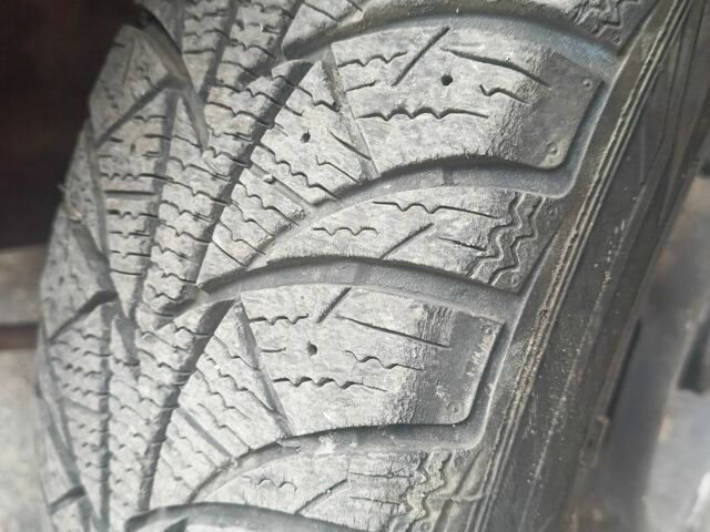 Красный ВАЗ 2101, объемом двигателя 1.2 л и пробегом 1000 тыс. км за 286 $, фото 6 на Automoto.ua