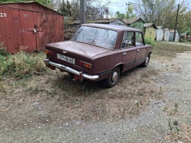 Красный ВАЗ 2101, объемом двигателя 1.2 л и пробегом 94 тыс. км за 600 $, фото 4 на Automoto.ua