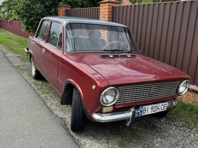 Красный ВАЗ 2101, объемом двигателя 1.2 л и пробегом 94 тыс. км за 450 $, фото 1 на Automoto.ua