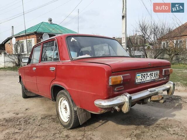 Красный ВАЗ 2101, объемом двигателя 1.2 л и пробегом 100 тыс. км за 900 $, фото 4 на Automoto.ua