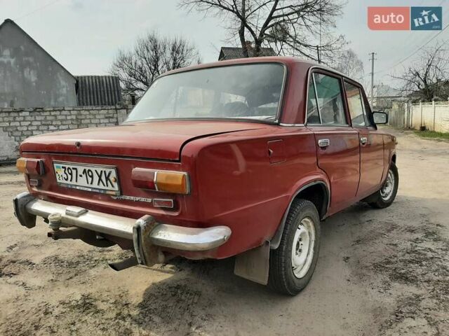 Красный ВАЗ 2101, объемом двигателя 1.2 л и пробегом 100 тыс. км за 900 $, фото 5 на Automoto.ua