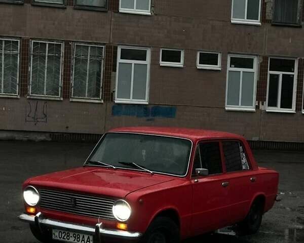 Червоний ВАЗ 2101, об'ємом двигуна 1.2 л та пробігом 350 тис. км за 675 $, фото 4 на Automoto.ua