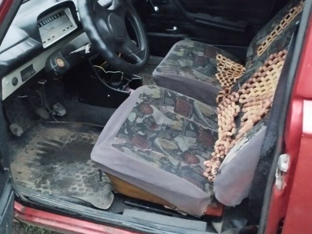 Красный ВАЗ 2101, объемом двигателя 1.2 л и пробегом 1 тыс. км за 296 $, фото 5 на Automoto.ua