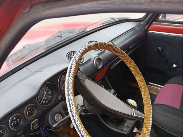 Красный ВАЗ 2101, объемом двигателя 1.5 л и пробегом 2 тыс. км за 569 $, фото 4 на Automoto.ua