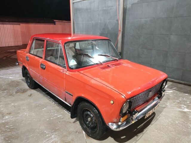 Красный ВАЗ 2101, объемом двигателя 0 л и пробегом 75 тыс. км за 474 $, фото 3 на Automoto.ua