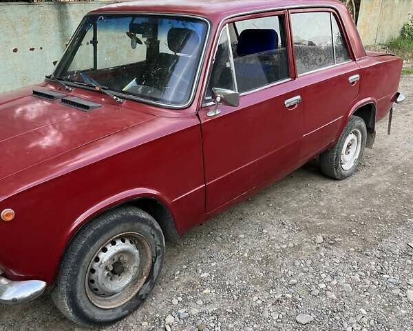 ВАЗ 2101 1973 в Черновцах на Automoto.ua Красный ВАЗ 2101, объемом двигателя 0 л и пробегом 80 тыс. км за 600 $, фото 2 на Automoto.ua