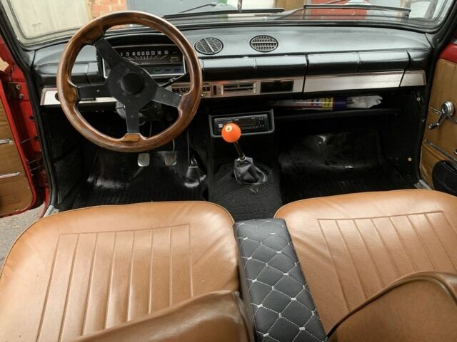 Красный ВАЗ 2101, объемом двигателя 1.2 л и пробегом 30 тыс. км за 590 $, фото 4 на Automoto.ua