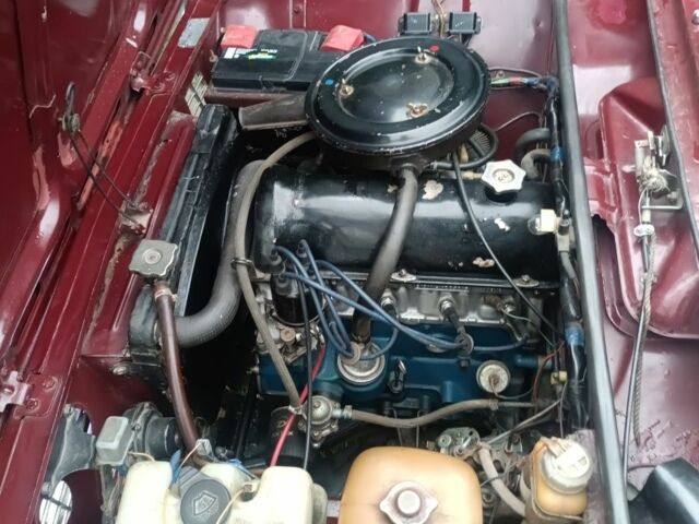 Красный ВАЗ 2101, объемом двигателя 1.3 л и пробегом 300 тыс. км за 850 $, фото 4 на Automoto.ua