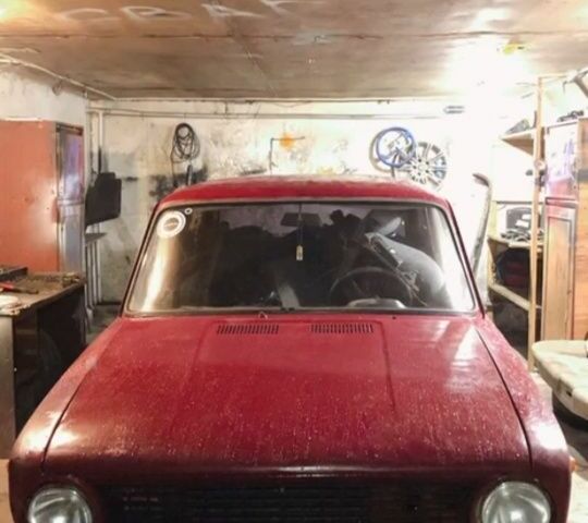 Красный ВАЗ 2101, объемом двигателя 1.3 л и пробегом 30 тыс. км за 200 $, фото 1 на Automoto.ua