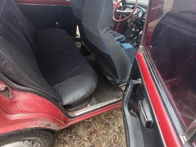 Красный ВАЗ 2101, объемом двигателя 1.2 л и пробегом 3 тыс. км за 713 $, фото 7 на Automoto.ua