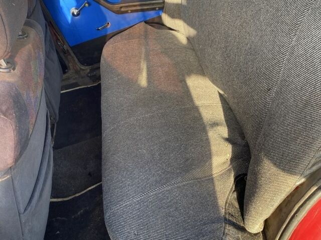 Красный ВАЗ 2101, объемом двигателя 1.2 л и пробегом 200 тыс. км за 426 $, фото 7 на Automoto.ua