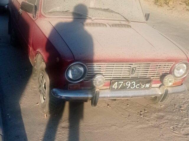 Красный ВАЗ 2101, объемом двигателя 0 л и пробегом 90 тыс. км за 237 $, фото 2 на Automoto.ua