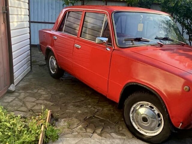 Красный ВАЗ 2101, объемом двигателя 1.2 л и пробегом 60 тыс. км за 966 $, фото 1 на Automoto.ua
