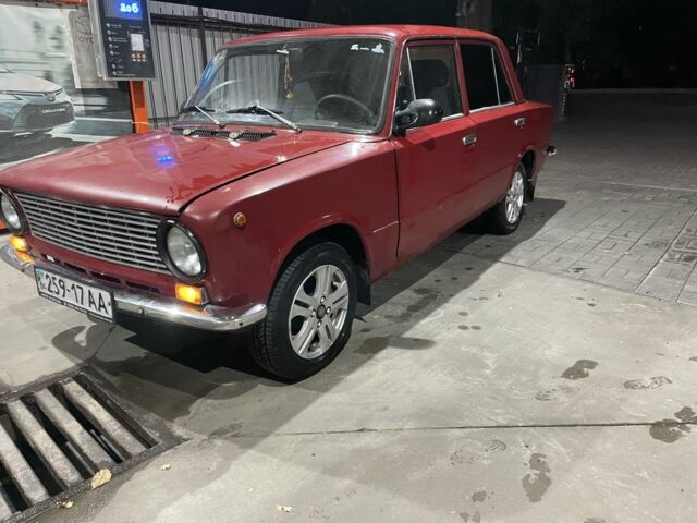 Червоний ВАЗ 2101, об'ємом двигуна 1.5 л та пробігом 250 тис. км за 800 $, фото 1 на Automoto.ua