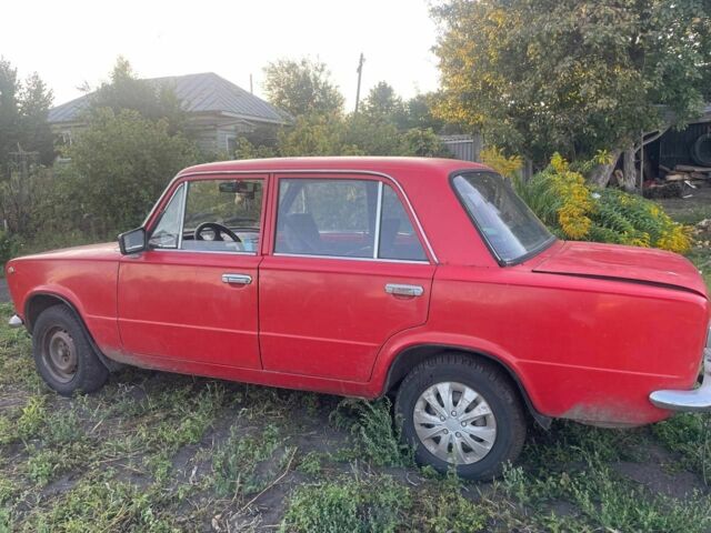 Красный ВАЗ 2101, объемом двигателя 1.2 л и пробегом 98 тыс. км за 341 $, фото 2 на Automoto.ua