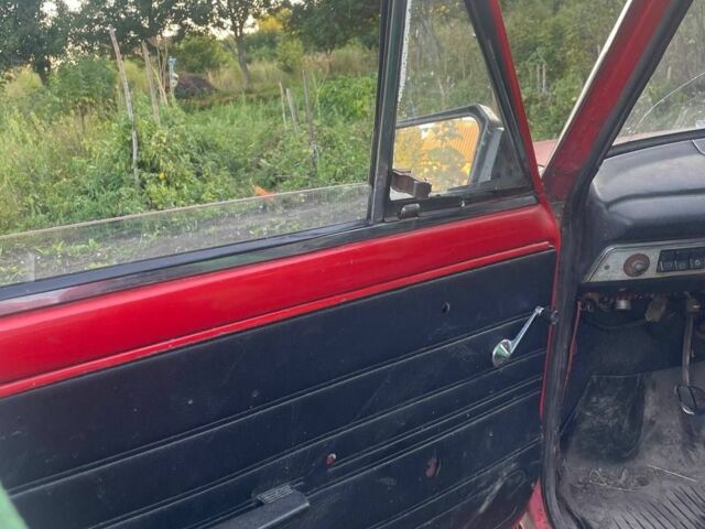 Красный ВАЗ 2101, объемом двигателя 1.2 л и пробегом 98 тыс. км за 341 $, фото 12 на Automoto.ua