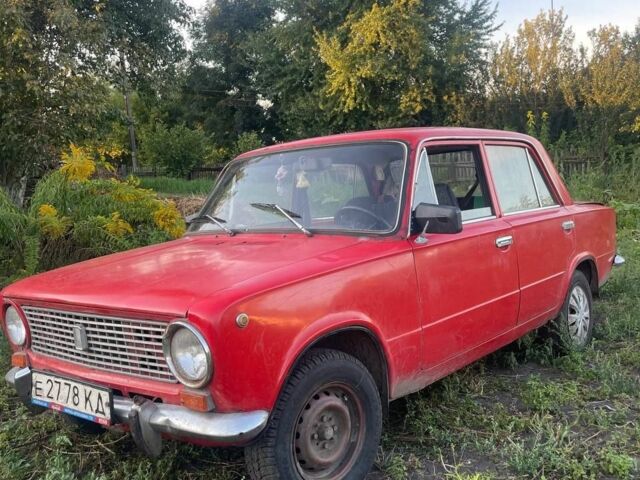 Красный ВАЗ 2101, объемом двигателя 1.2 л и пробегом 98 тыс. км за 341 $, фото 3 на Automoto.ua