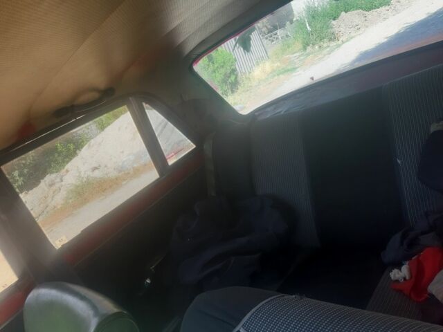 Красный ВАЗ 2101, объемом двигателя 1.3 л и пробегом 1000 тыс. км за 432 $, фото 6 на Automoto.ua