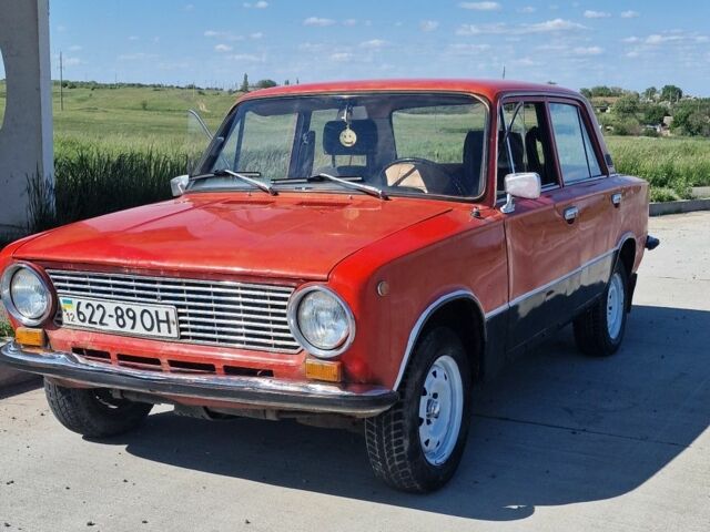 Красный ВАЗ 2101, объемом двигателя 0 л и пробегом 300 тыс. км за 625 $, фото 1 на Automoto.ua