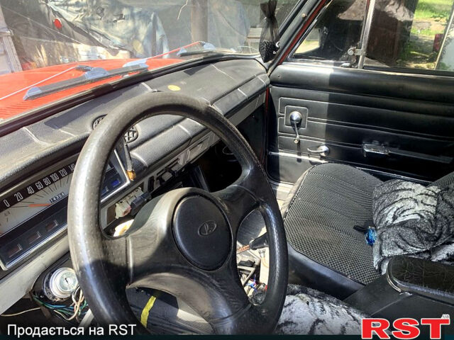 Красный ВАЗ 2101, объемом двигателя 1.3 л и пробегом 150 тыс. км за 200 $, фото 4 на Automoto.ua