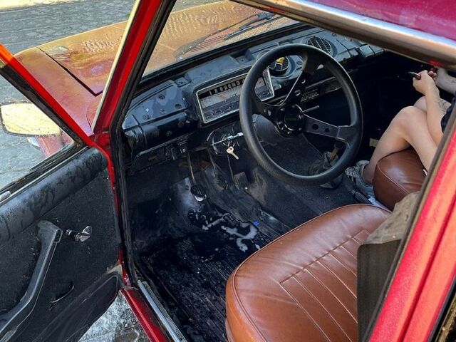 Красный ВАЗ 2101, объемом двигателя 1.7 л и пробегом 123 тыс. км за 650 $, фото 4 на Automoto.ua