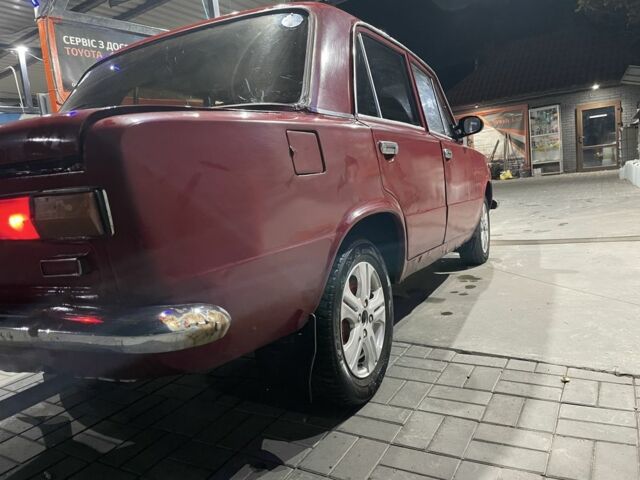 Червоний ВАЗ 2101, об'ємом двигуна 1.5 л та пробігом 250 тис. км за 800 $, фото 4 на Automoto.ua