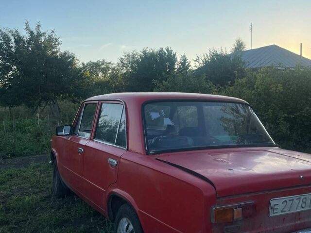 Красный ВАЗ 2101, объемом двигателя 1.2 л и пробегом 98 тыс. км за 341 $, фото 6 на Automoto.ua