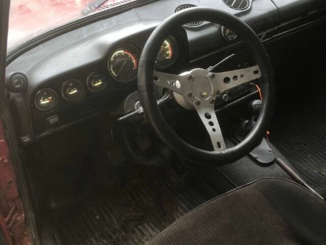 Червоний ВАЗ 2101, об'ємом двигуна 1 л та пробігом 50 тис. км за 900 $, фото 5 на Automoto.ua