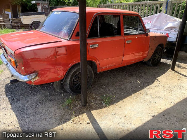 Красный ВАЗ 2101, объемом двигателя 1.3 л и пробегом 150 тыс. км за 200 $, фото 1 на Automoto.ua