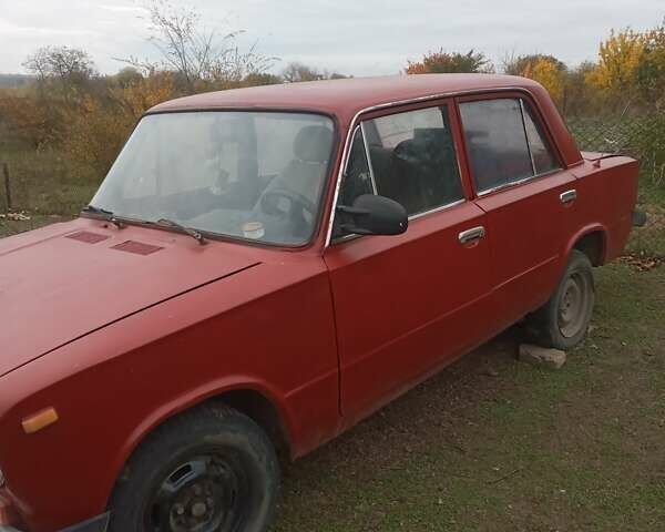 Красный ВАЗ 2101, объемом двигателя 1.2 л и пробегом 70 тыс. км за 474 $, фото 1 на Automoto.ua