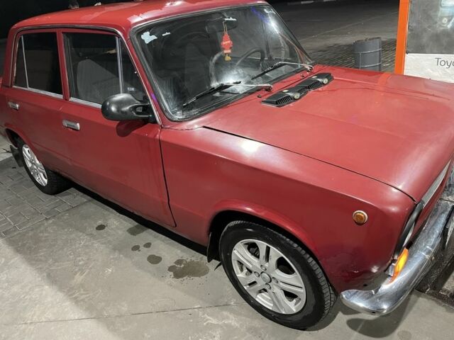 Червоний ВАЗ 2101, об'ємом двигуна 1.5 л та пробігом 250 тис. км за 800 $, фото 6 на Automoto.ua