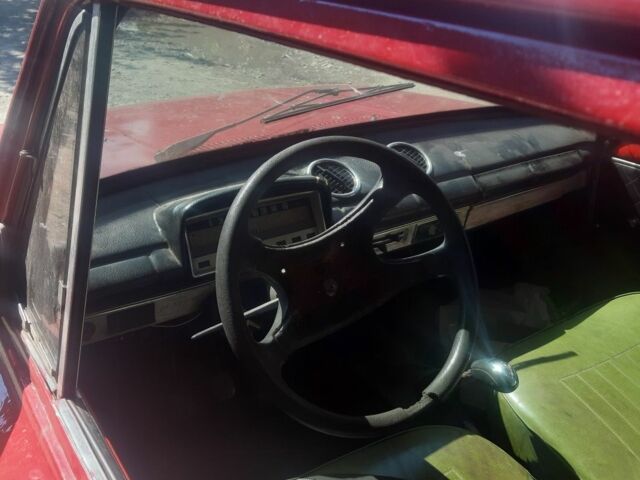 Красный ВАЗ 2101, объемом двигателя 1.3 л и пробегом 1000 тыс. км за 432 $, фото 5 на Automoto.ua