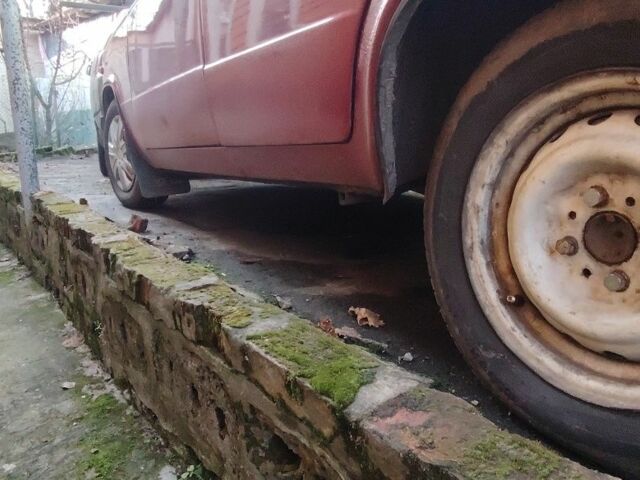 Красный ВАЗ 2101, объемом двигателя 0 л и пробегом 99 тыс. км за 400 $, фото 2 на Automoto.ua