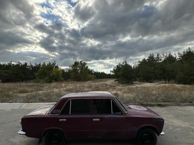 Червоний ВАЗ 2101, об'ємом двигуна 1.3 л та пробігом 111 тис. км за 986 $, фото 6 на Automoto.ua