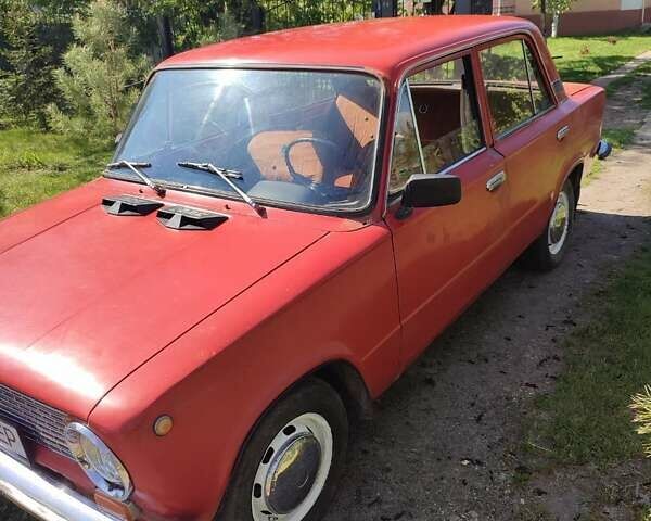 Красный ВАЗ 2101, объемом двигателя 1.3 л и пробегом 190 тыс. км за 720 $, фото 3 на Automoto.ua