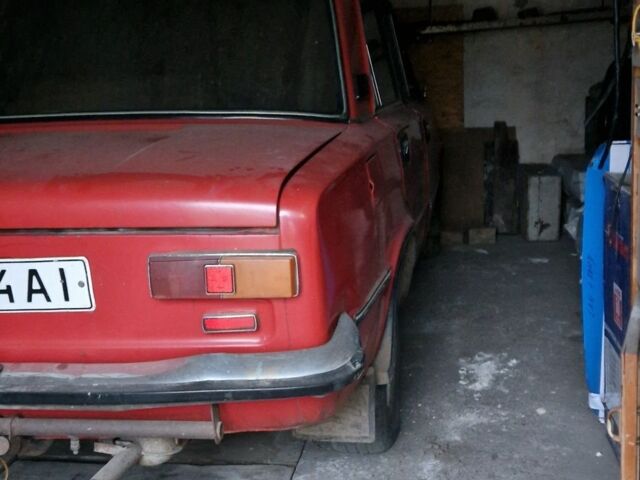 Красный ВАЗ 2101, объемом двигателя 0 л и пробегом 150 тыс. км за 200 $, фото 2 на Automoto.ua