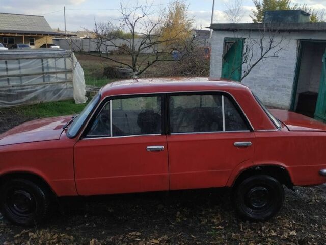 Червоний ВАЗ 2101, об'ємом двигуна 1 л та пробігом 230 тис. км за 286 $, фото 2 на Automoto.ua