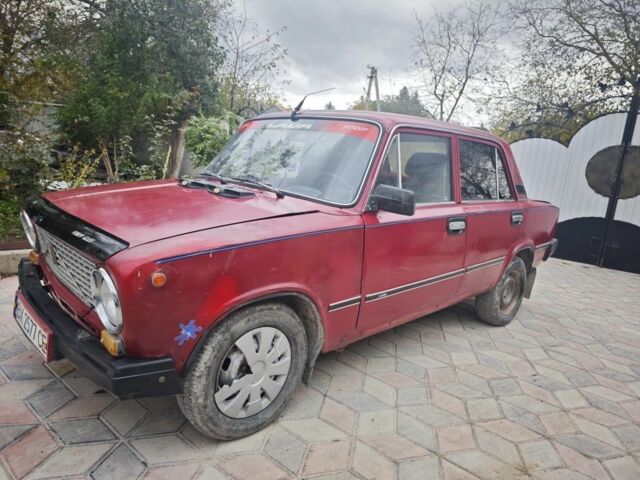 Красный ВАЗ 2101, объемом двигателя 1.3 л и пробегом 100 тыс. км за 372 $, фото 6 на Automoto.ua