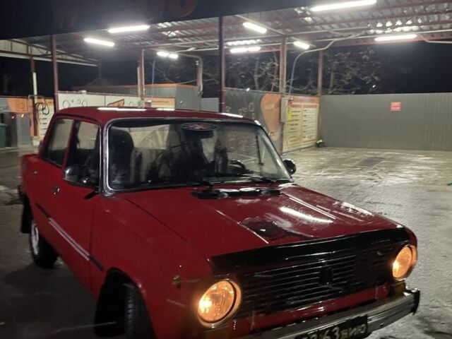 ВАЗ 2101 1976 в Емильчином на Automoto.ua Красный ВАЗ 2101, объемом двигателя 1.3 л и пробегом 120 тыс. км за 324 $, фото 3 на Automoto.ua