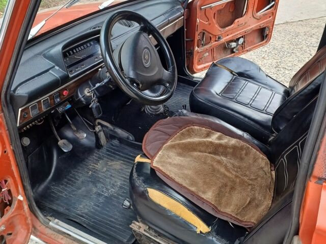 Красный ВАЗ 2101, объемом двигателя 1.3 л и пробегом 70 тыс. км за 500 $, фото 4 на Automoto.ua