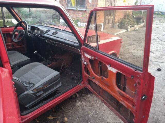 Красный ВАЗ 2101, объемом двигателя 1.3 л и пробегом 896 тыс. км за 310 $, фото 3 на Automoto.ua