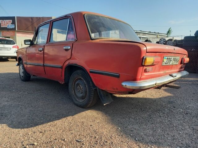 ВАЗ 2101 1976 в Черкассах на Automoto.ua Красный ВАЗ 2101, объемом двигателя 0 л и пробегом 93 тыс. км за 369 $, фото 2 на Automoto.ua