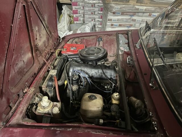 Красный ВАЗ 2101, объемом двигателя 1.3 л и пробегом 213 тыс. км за 355 $, фото 2 на Automoto.ua