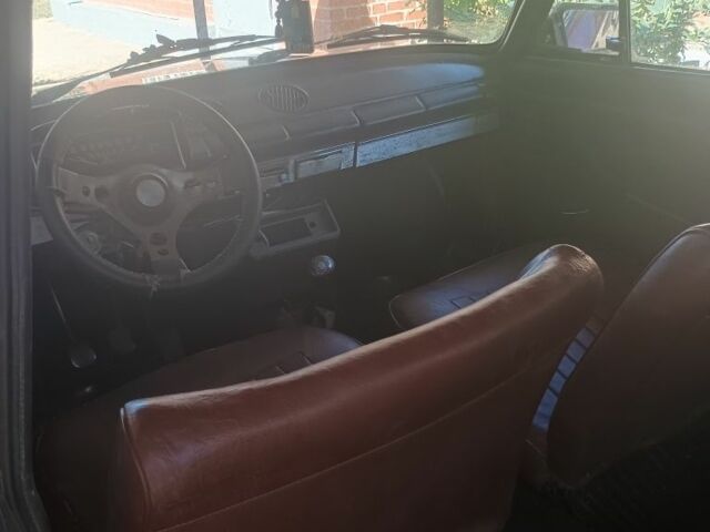 Червоний ВАЗ 2101, об'ємом двигуна 1.5 л та пробігом 432 тис. км за 357 $, фото 4 на Automoto.ua