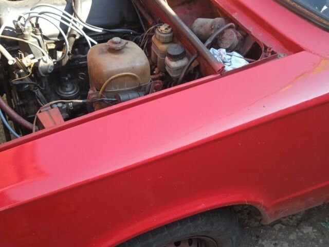 Красный ВАЗ 2101, объемом двигателя 1.3 л и пробегом 896 тыс. км за 310 $, фото 4 на Automoto.ua