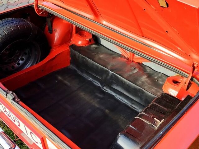 Красный ВАЗ 2101, объемом двигателя 1.2 л и пробегом 70 тыс. км за 1300 $, фото 4 на Automoto.ua